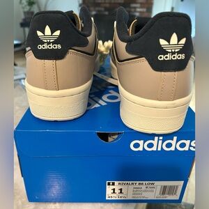 Adidas Rivalry 86 Low Tan Sneakers